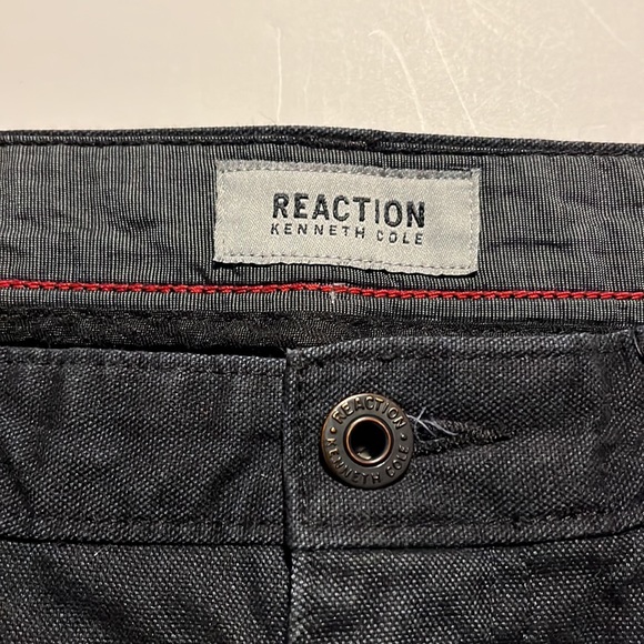 KENNETH COLE: REACTION JEANS, size 34 - Picture 4 of 6